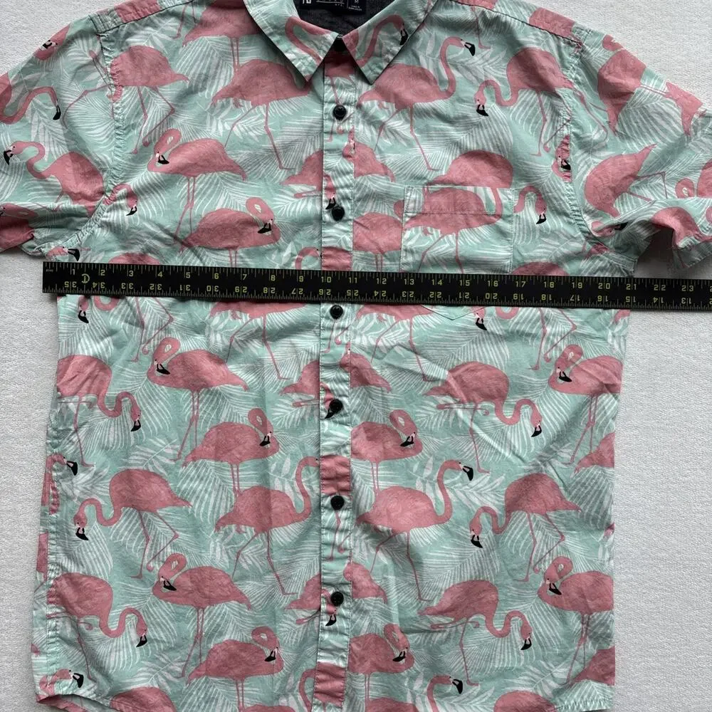 RF Brand MFG Men Medium Hawaiian Shirt Flamingo Short Sleeve Tropical‎